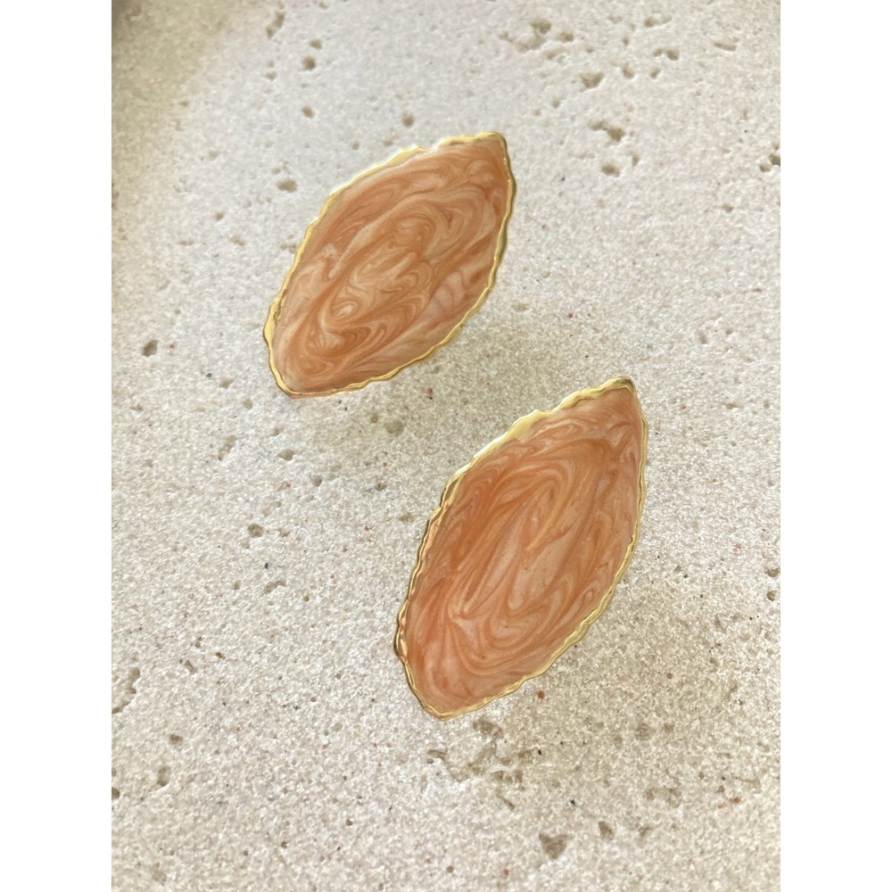 Peach Marbled Enamel‎ Clip On Earrings Gold Tone Leaf Marquise Retro Statement